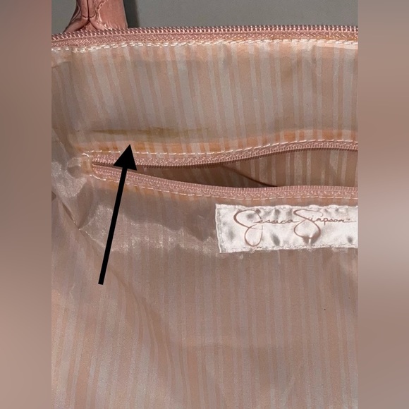 Pink Purses and Bags Large Shoulder Bag Patent Leather Croc Pattern - Picture 4 of 13